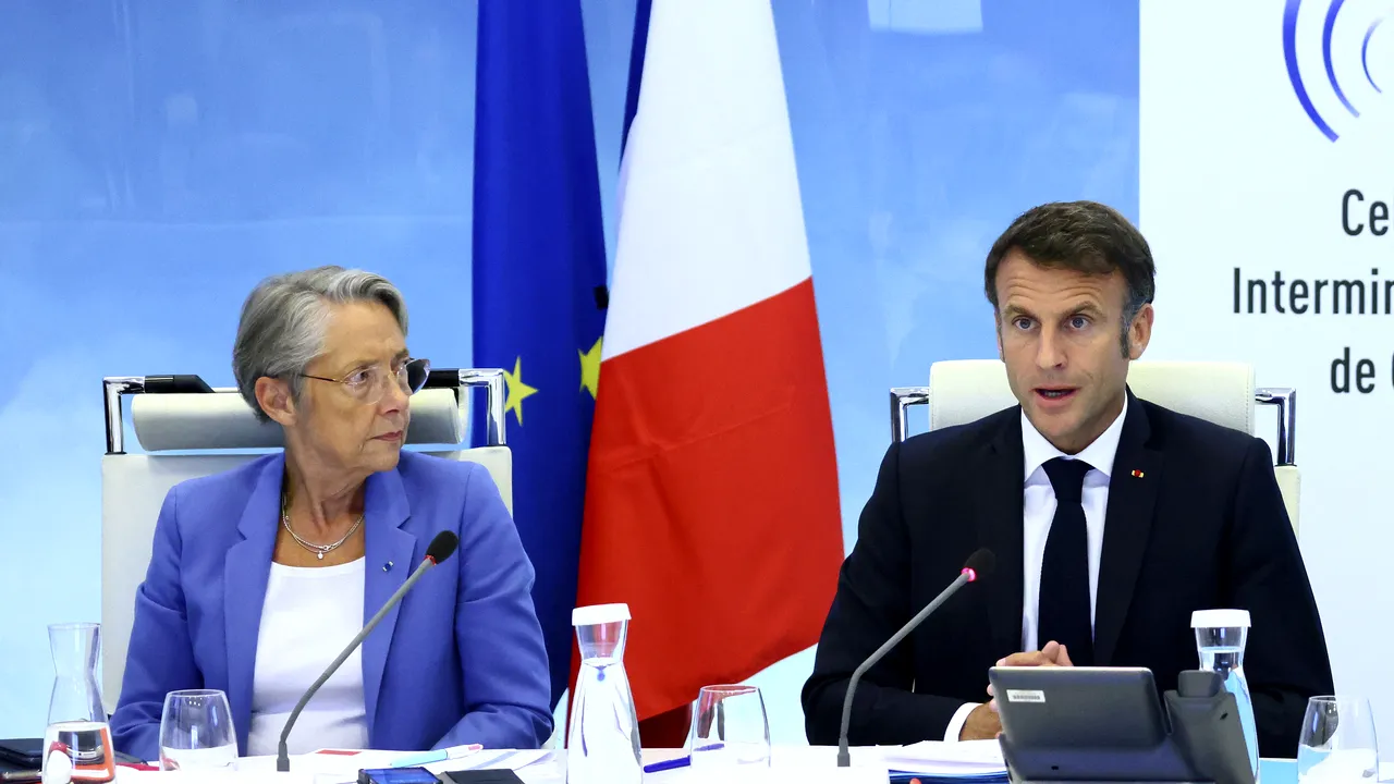 Premierul Franţei, Elisabeth Borne, a demisionat. Macron va numi un nou guvern