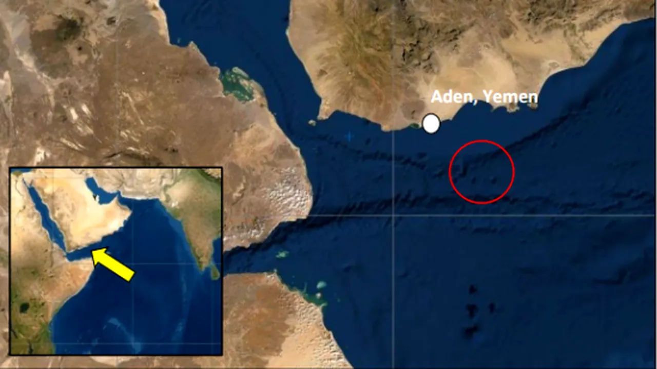 NEWS ALERT O navă ar fi fost lovită de o rachetă în apropiere de Yemen - agenţia maritimă britanică
