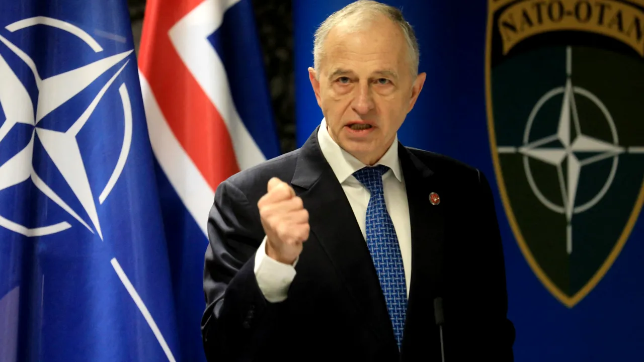 Geoană: NATO susţine dreptul partenerilor de a-şi decide aranjamentele de securitate