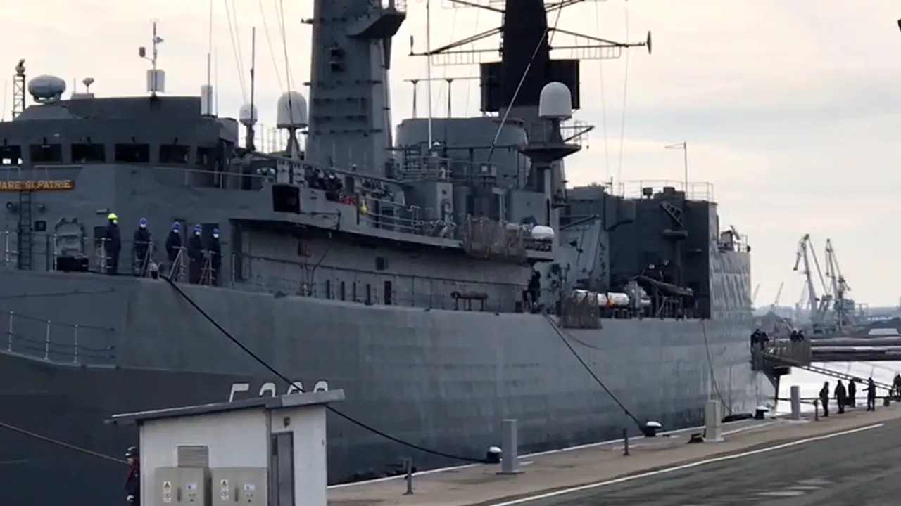 Misiune NATO, „întoarsă din drum” de COVID-19: 110 membri ai echipajului fregatei Regina Maria sunt infectaţi cu SARS-CoV-2