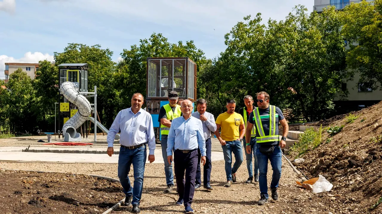 Parc nou în Cluj-Napoca. Se întinde pe 1,2 hectare şi costă 1,5 milioane de euro