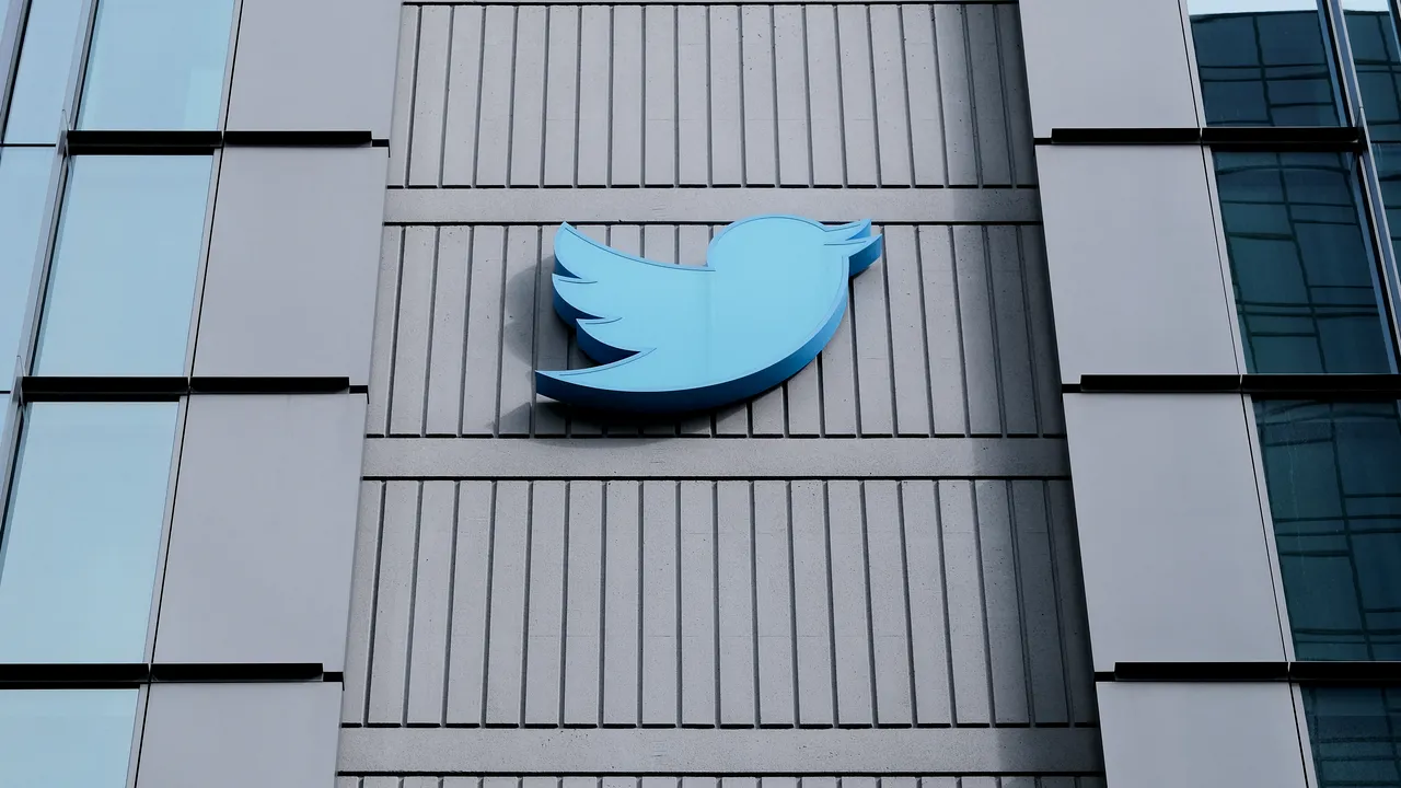 Demisii în lanţ la vârful Twitter: încă un director demisionează