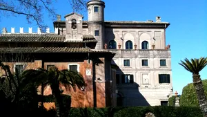 Traian Băsescu, primit de Cavalerii Ioaniţi cu o mică expoziţie maritimă