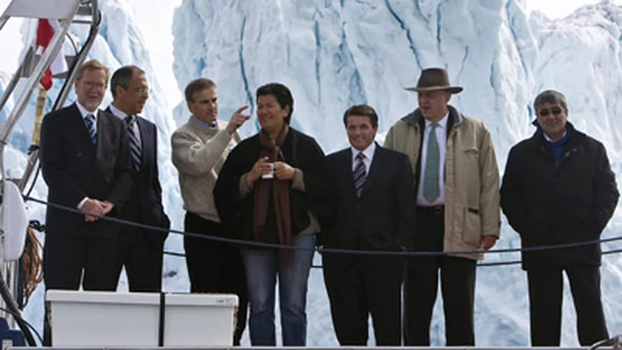 Consens al participanţilor la reuniunea pe tema suveranităţii asupra Oceanului Arctic