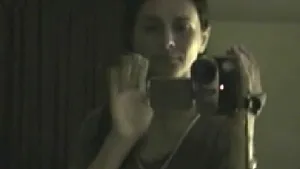 Mădălina Manole s-a filmat singură în oglindă. Vezi aici înregistrarea video
