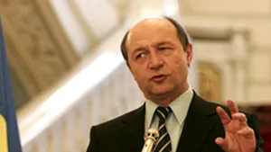 Băsescu: O să mai cred în analizele lui Pârvulescu când soţia sa nu va mai lucra la Guvern