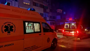 Suspiciune de intoxicaţie la o firmă din Mureş: Patru persoane, duse la spital