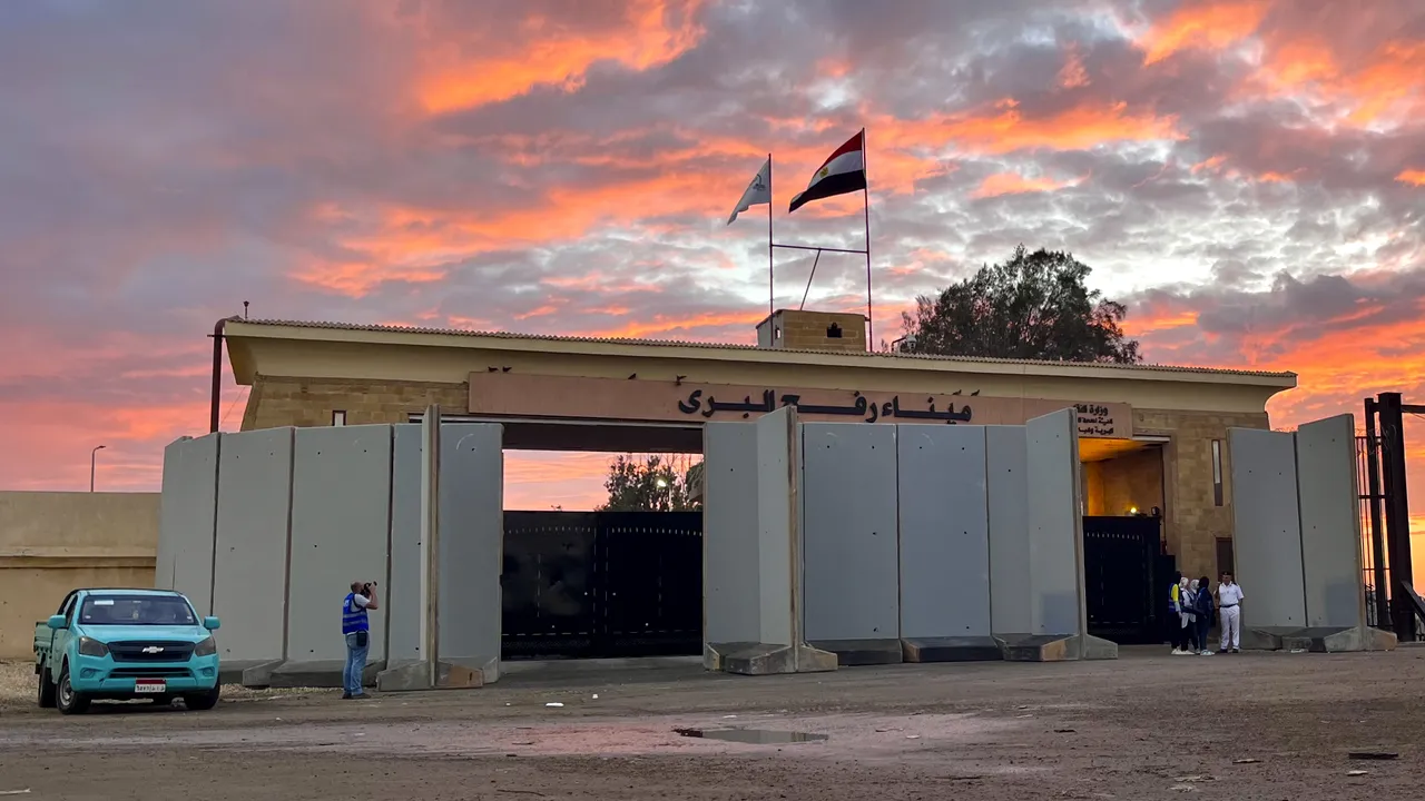MAE: Nouă cetăţeni români şi membri de familie au fost evacuaţi din Fâşia Gaza