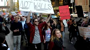 Mitinguri anti-Trump cu tot mai puţini participanţi. Circa 1000 de persoane s-au adunat la un protest în New York