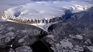Dincolo de cercul polar arctic: Restricţii de circulaţie, în Groenlanda, din cauza incendiilor de vegetaţie