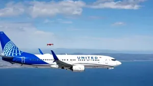 „Roșie și strălucitoare”: pilotul unui avion de pasageri spune că ar fi lovit o dronă în aer