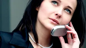 Telefonul mobil la care ţipi ca să se încarce, ultima invenţie în materie de gadgeturi