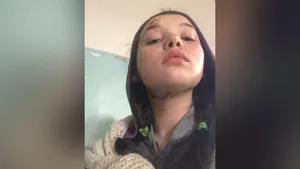 Fetiţă de 12 ani din Ucraina, orfană, pion involuntar în războiul informaţional al Moscovei