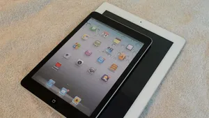 Apple a început producţia în serie a iPad Mini. Când ar putea fi lansată tableta şi care sunt diferenţele faţă de iPad
