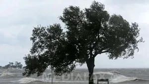 Uraganul Isaac a atins coasta americană în sud-estul statului Louisiana