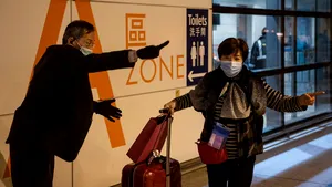 China pune 400.000 de persoane în carantină, după ce 18 cazuri au fost raportate în apropriere de Beijing