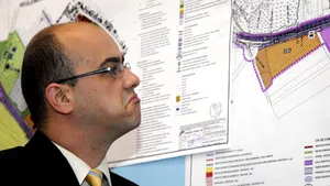 Gândul: Autostrada Soarelui, „dirijată“ pe terenurile unor băieţi deştepţi