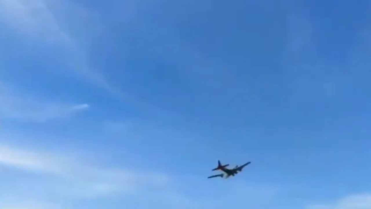 Două avioane s-au ciocnit în aer, în timpul unui spectacol la Dallas

