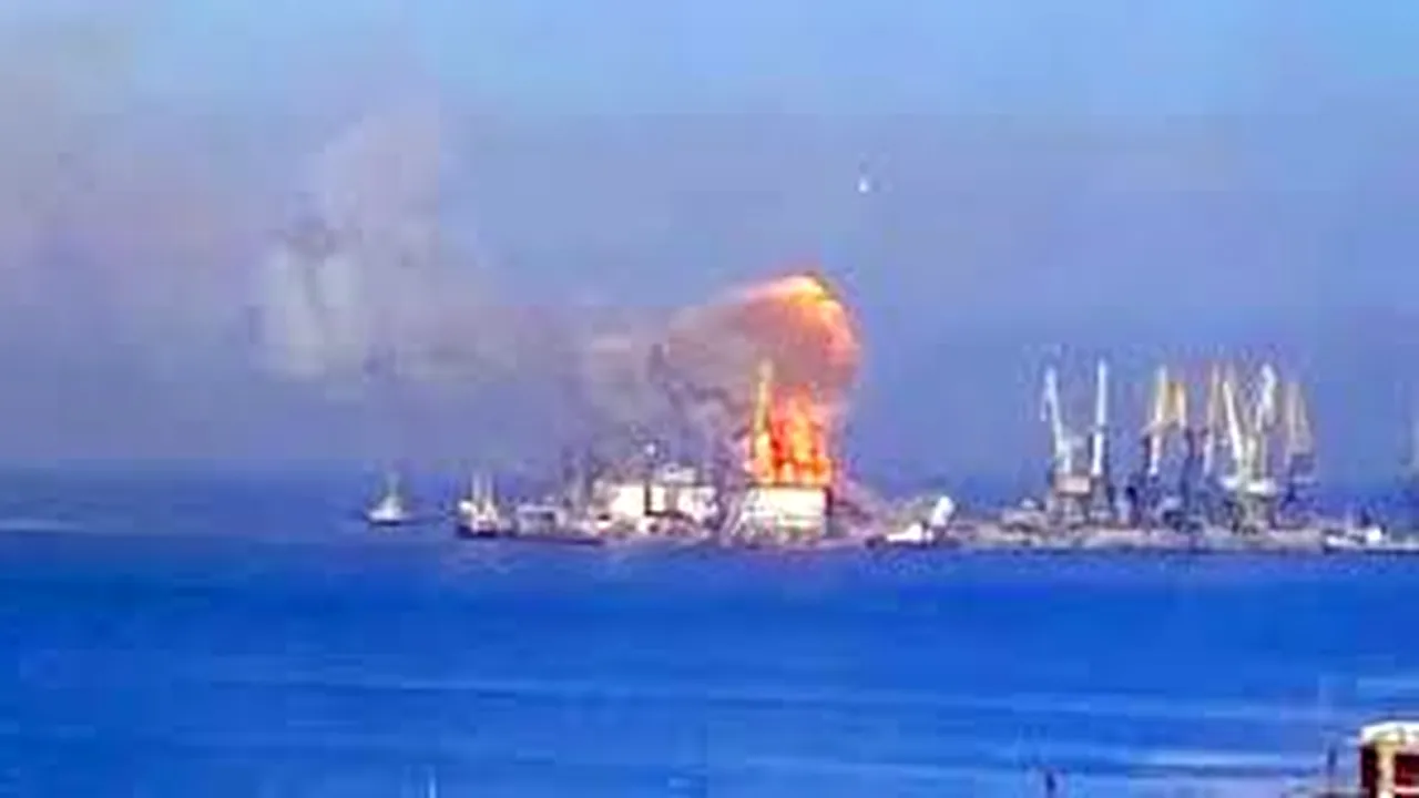O navă de război rusă a fost distrusă în portul ocupat Berdiansk, afirmă Ucraina