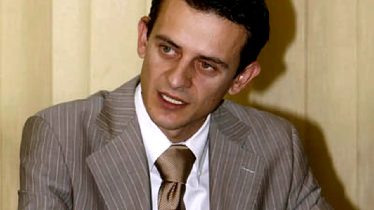 Deaconescu: Recunosc, sunt vinovat, sunt prieten cu Orban şi Crin Antonescu
