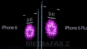 Timpul de aşteptare pentru cumpărarea iPhone 6 Plus a ajuns deja la aproape patru săptămâni
