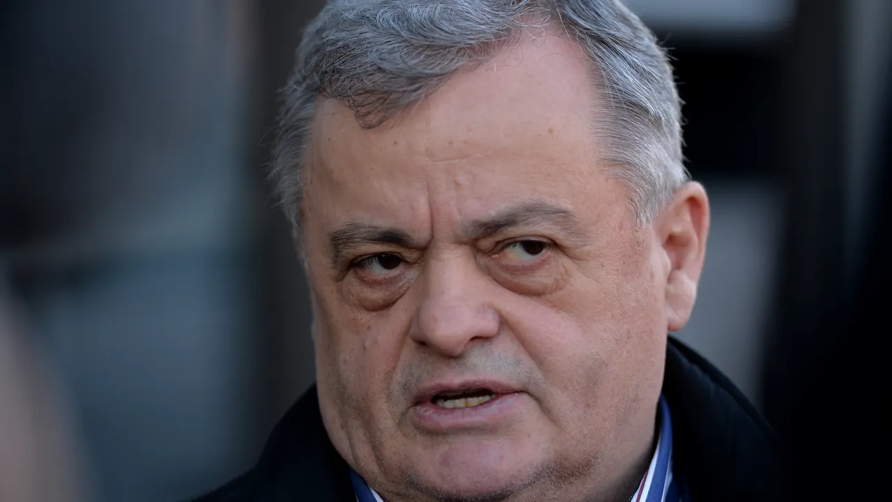 Neculai Onţanu: În noaptea alegerilor din 2009, Gabriel Oprea urmărea evoluţiile presei privind prezenţa la vot/ Băsescu: Geoană a pierdut alegerile nu doar de prost. Hrebenciuc minte sau nu a ştiut
