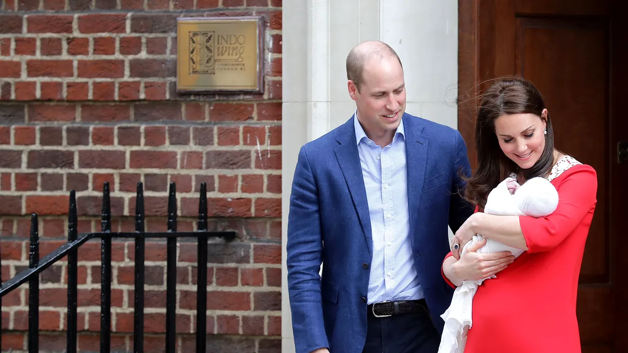 Familia Regală britanică, ameninţată de COVID-19. Patru suspecţi de infectare cu noul coronavirus, la şcoala frecventată de copiii prinţului William 