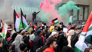 Arestări la manifestaţia pro-palestiniană de la Londra. La eveniment participă mii de oameni