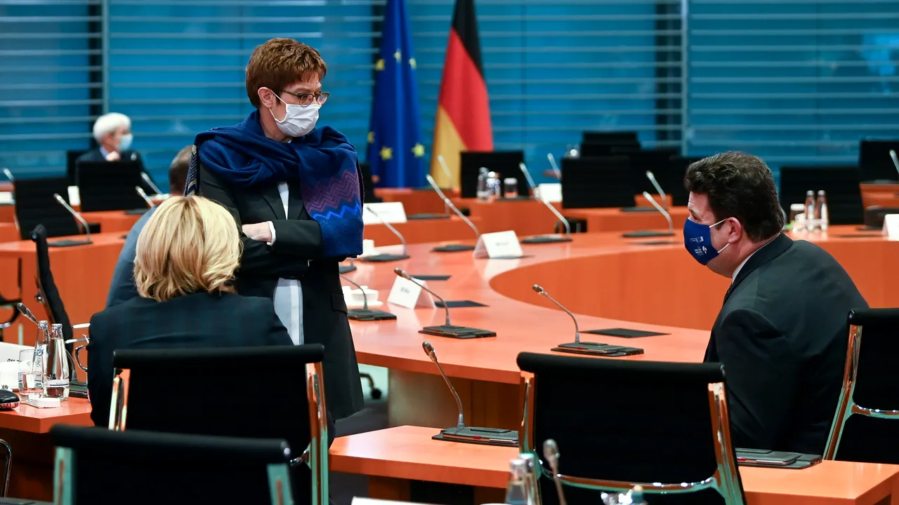 Uniunea Europeană creează Fondul pentru Apărare, pentru creşterea influenţei pe plan mondial