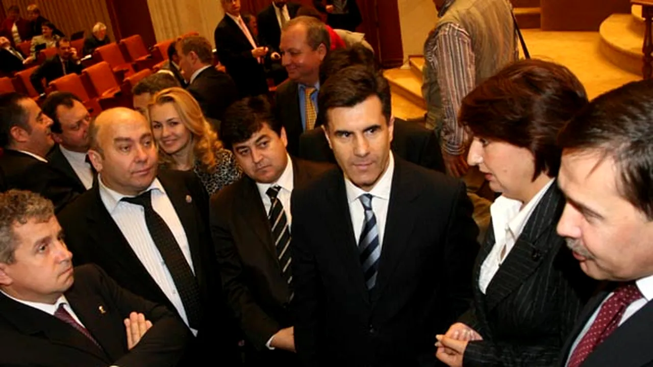 Guvernul Croitoru a fost respins de Parlament