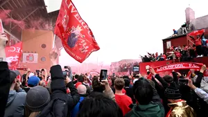 Bărbatul care a intrat cu mașina în mulțimea de suporteri din Liverpool, se confruntă cu noi acuzații
