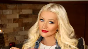 Cântăreaţa Christina Aguilera a născut o fetiţă