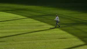 Dan Nistor, Dinamo: Daniel Popa are ruptură. Gazonul de pe Arena Naţională este penibil