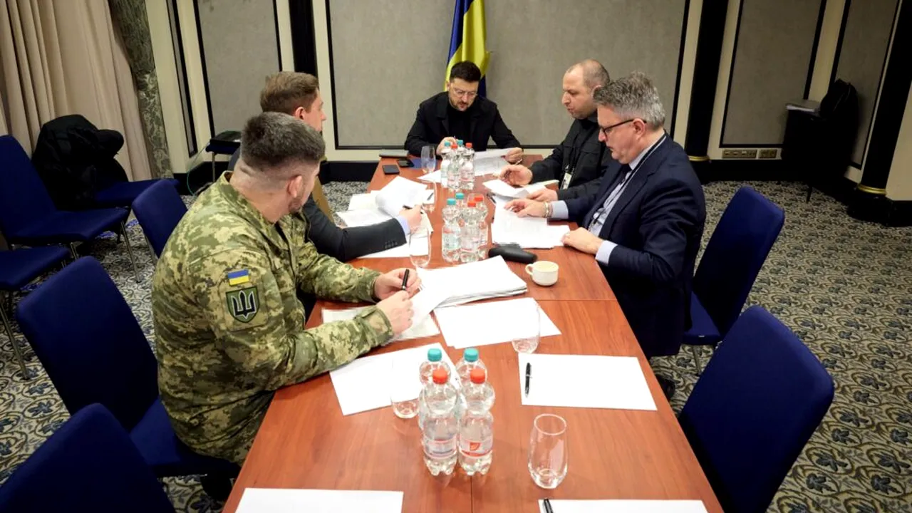 Zelenski ia în calcul renunțarea la NATO. Securitatea Ucrainei, negociată direct cu SUA și Europa