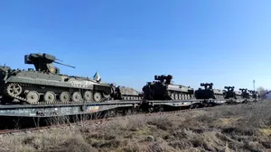 MApN: Tehnică de luptă transportată pe calea ferată de la Medgidia la Bucureşti