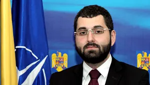 Bogdan Oprea, purtătorul de cuvânt al lui Băsescu, a demisionat de la Admistraţia Prezidenţială: Voi lucra la campania pentru referendum a preşedintelui