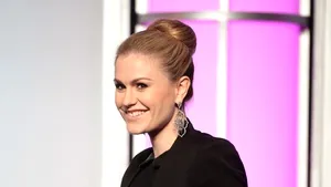 Anna Paquin: Unii cred că monogamia şi bisexualitatea se exclud reciproc. E problema lor, nu a mea