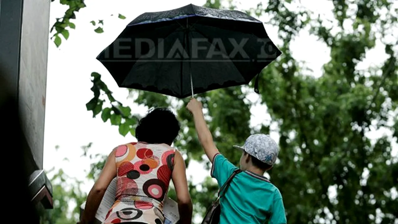 VREMEA devine instabilă: PROGNOZA METEO pentru joi şi vineri 