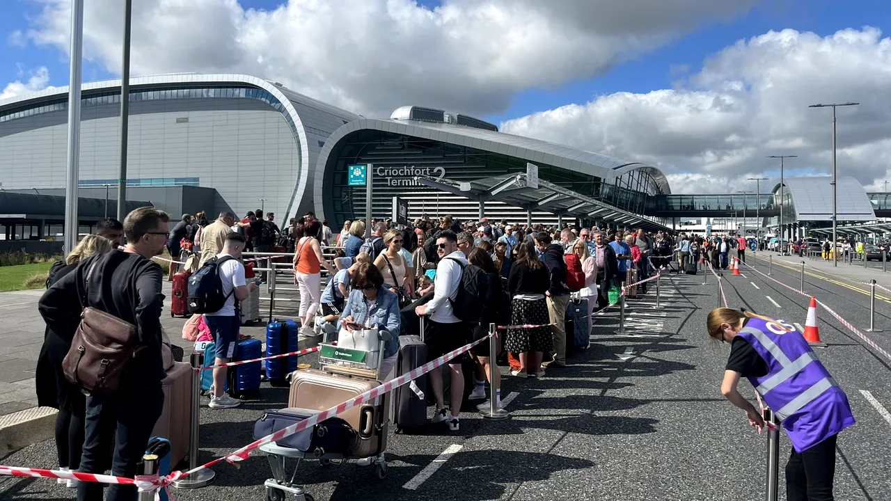 Aer Lingus anulează aproape toate zborurile spre şi dinspre Dublin din cauza unei defecţiuni IT