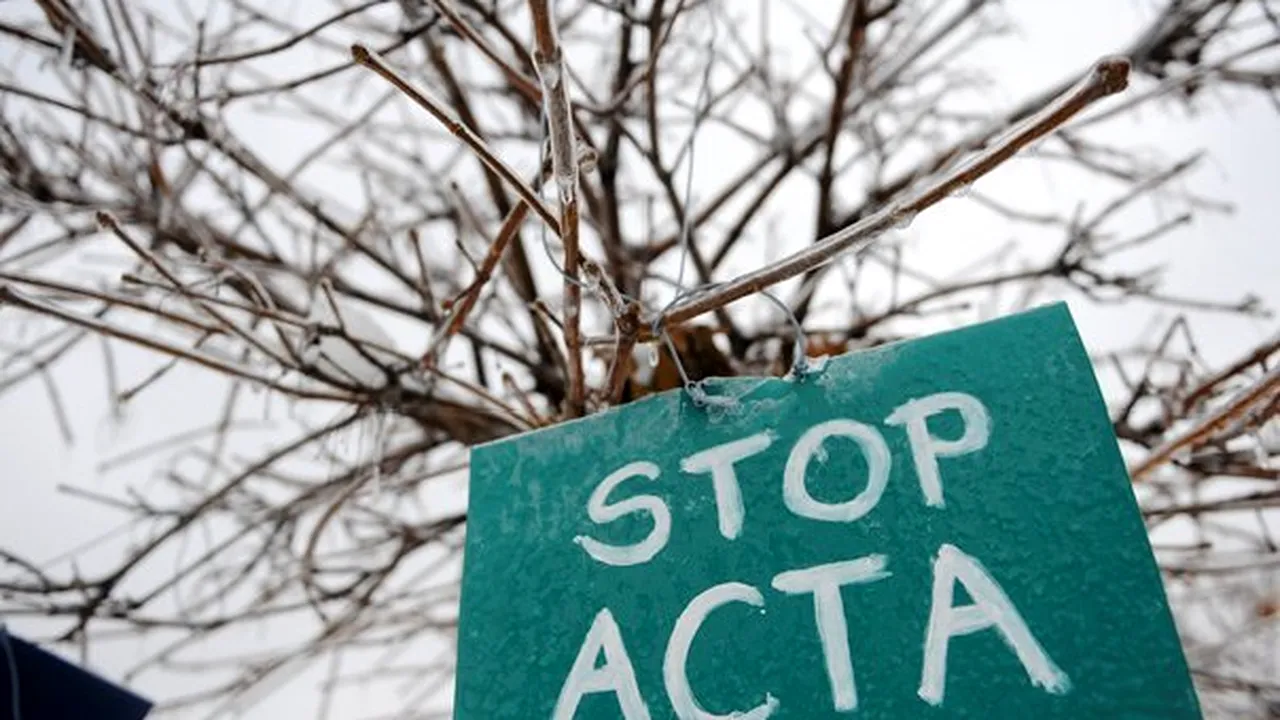 UN PAS ÎNAPOI PENTRU ACTA: România amână ratificarea Acordului până la o decizie a Curţii Europene de Justiţie