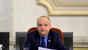 Propunerea unui senator PSD: Un parlamentar care părăseşte partidul să poată candida doar ca independent