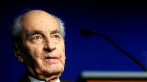 ALEGERI PREZIDENŢIALE 2014 - Ionescu Quintus: Am votat să avem o viaţă liniştită, aşa cum am trăit-o acum trei sferturi de secol