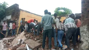 India: O școală s-a prăbușit peste copii și profesori