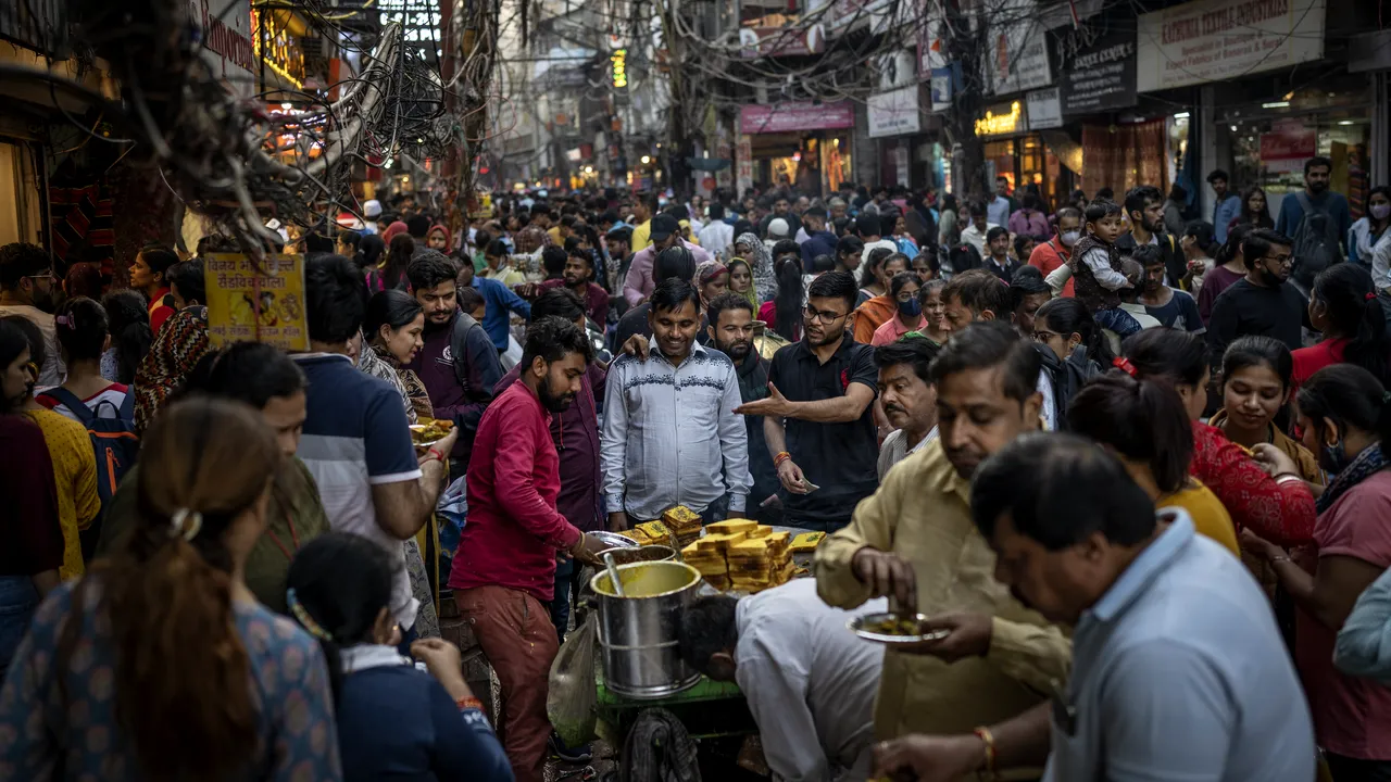Revoltă în India după apariţia într-o publicaţie germană a unei caricaturi cu un tren indian / Acuzaţii de rasism