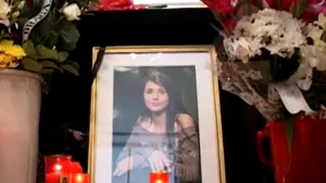 Sicriul cu trupul neînsufleţit al Mădălinei Manole a fost depus la Sala Radio