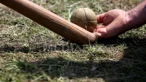 Feciorii de pe Valea Bârgăului joacă Hapucul a doua zi de Paşte