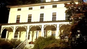 Reşedinţa autoarei cărţii 