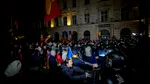 Jandarmii au folosit substanțe iritant-lacrimogene, după ce protestatarii au vrut să intre în BEC