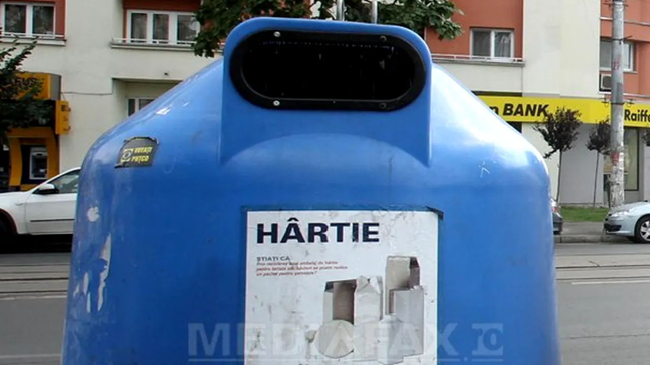 Proiect de OUG: Colectarea separată pentru plastic, metal, hârtie şi sticlă, obligatorie din 2016