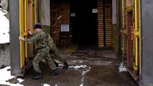 Opt morţi într-o explozie produsă la un depozit de muniţie din Rusia